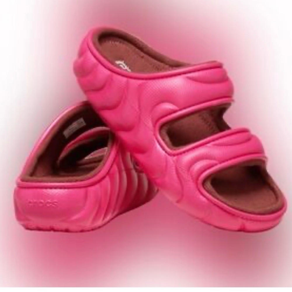 Crocs Classic Cozzzy Overpuff Slide Sandals Shoes Womens Size 9 Mens Size 7 Pink